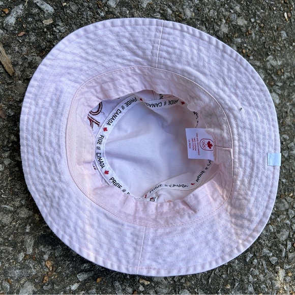 Canada Olympics Hat - Picture 3 of 4